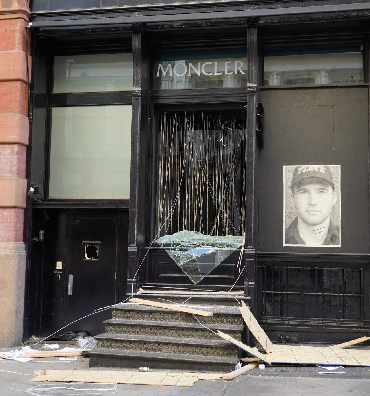moncler soho