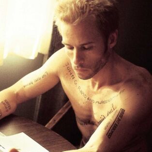 guy pearce in memento