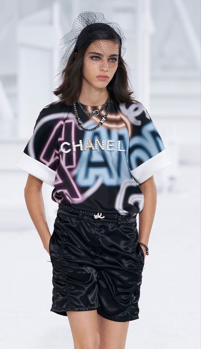 Loli Bahia, Chanel