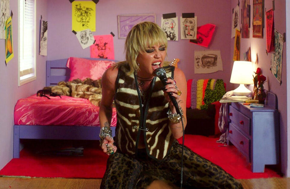 miley cyrus tiny desk