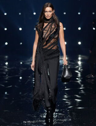 Givenchy F/W 2021, Bella Hadid