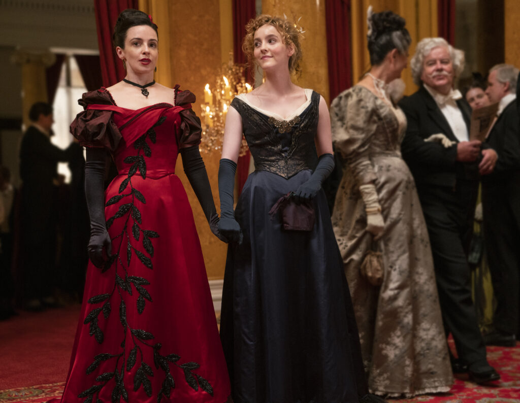 fts The Nevers - Laura Donnelly and Ann Skelly