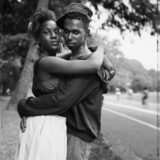 A Couple in Prospect Park, Brooklyn, NY, 1990 Pigmented inkjet print (printed 2019) Collection of the artist; courtesy Sean Kelly Gallery, New York; Stephen Daiter Gallery, Chicago; and Rena Bransten Gallery, San Francisco