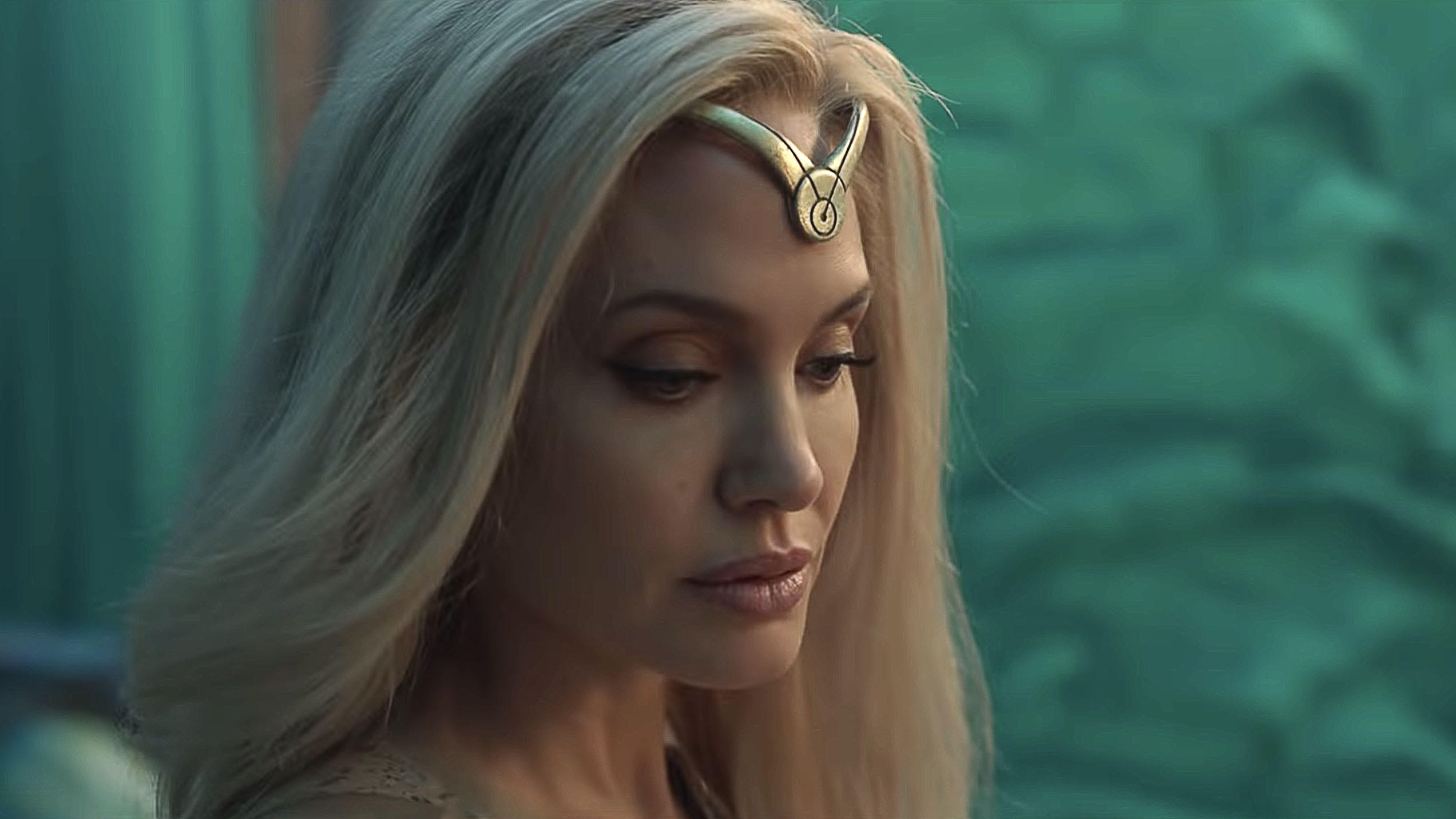 Angelina jolie