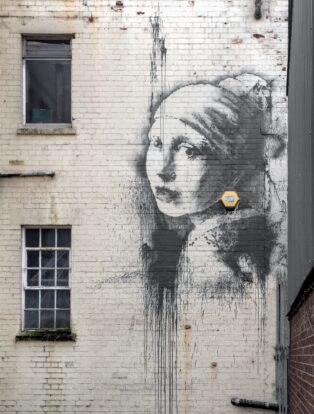 Bansky, Girl with a Pierced Eardrum, 2014