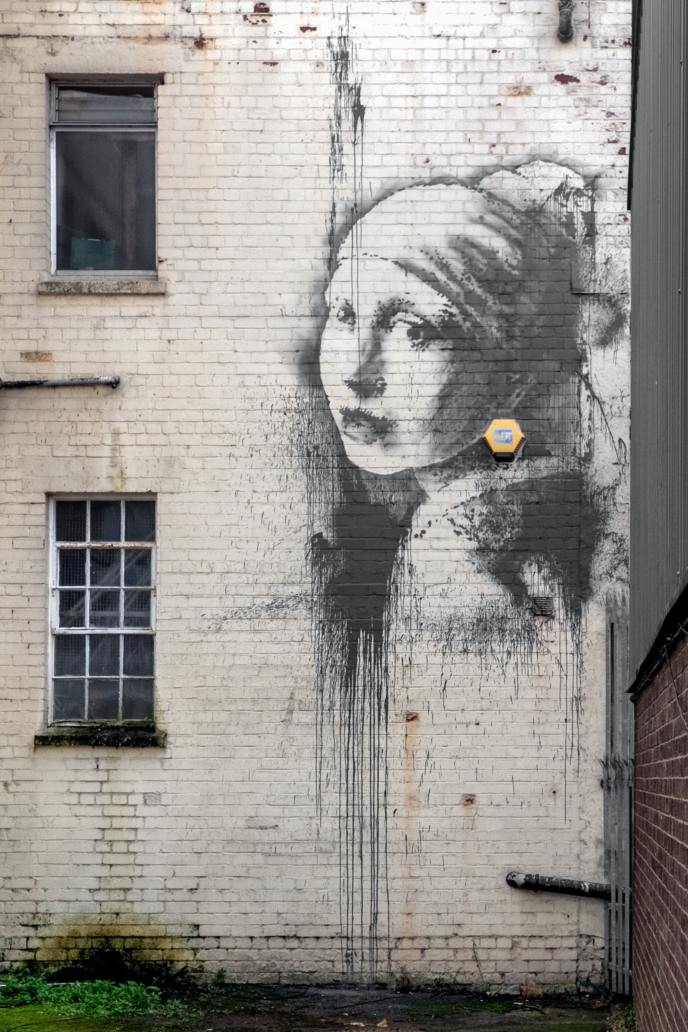 Bansky, Girl with a Pierced Eardrum, 2014
