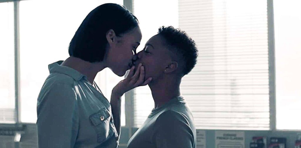Samira Wiley and Zzwae Ashton in The Handmaid's tale