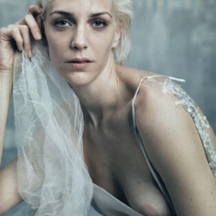 Bettina Rheims Sexy Portrait