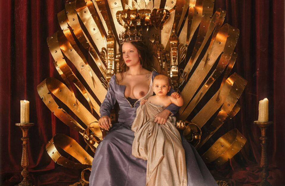 Halsey-Wearing-a-Crown-on-a-GoldThrone
