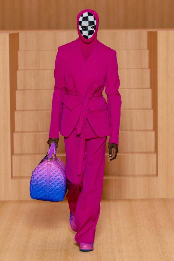 Virgil-Abloh-Louis-Vuitton-Menswear-in-Pink-SS22
