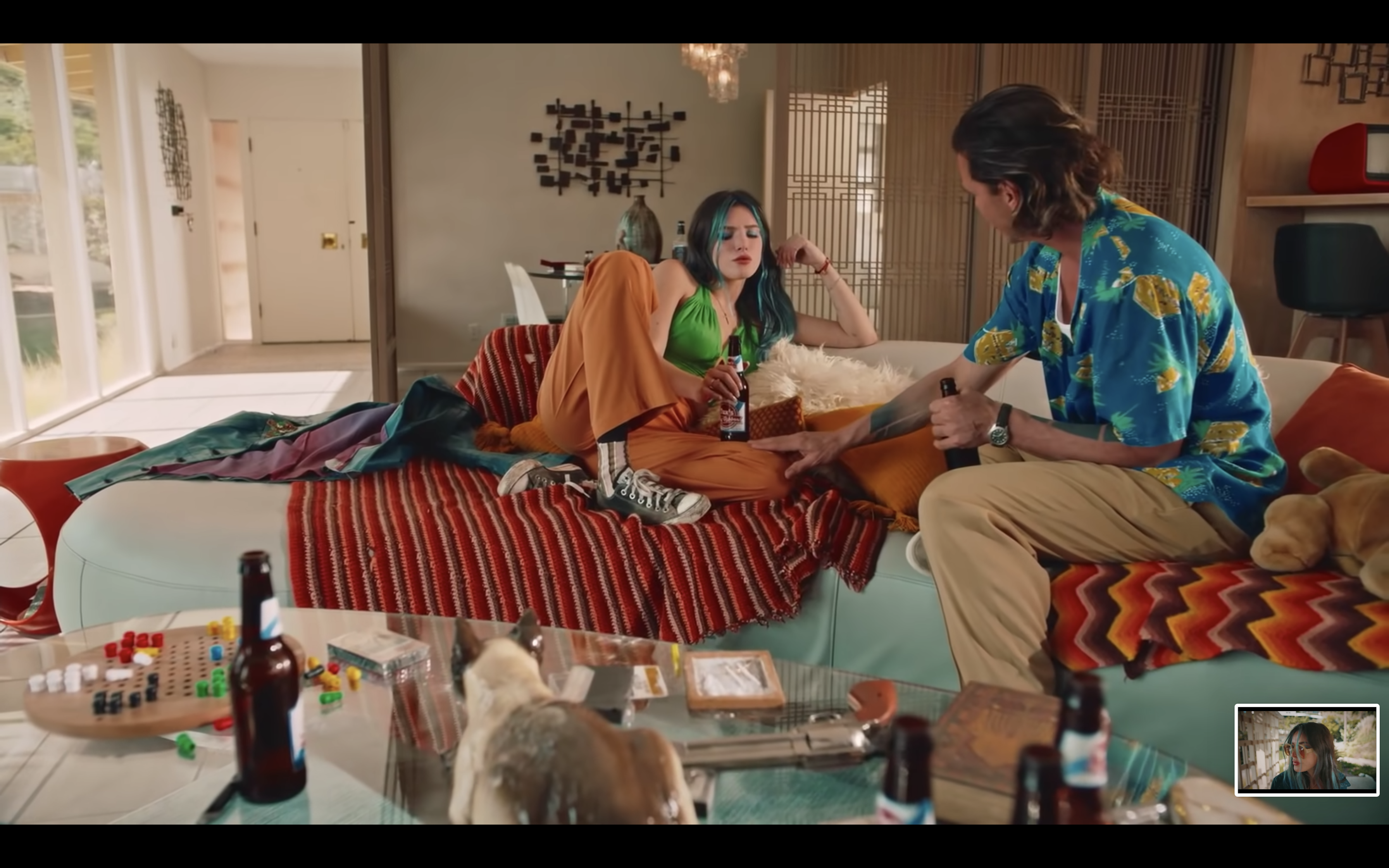 Bella Thorne & Gavin Rossdale in Habit