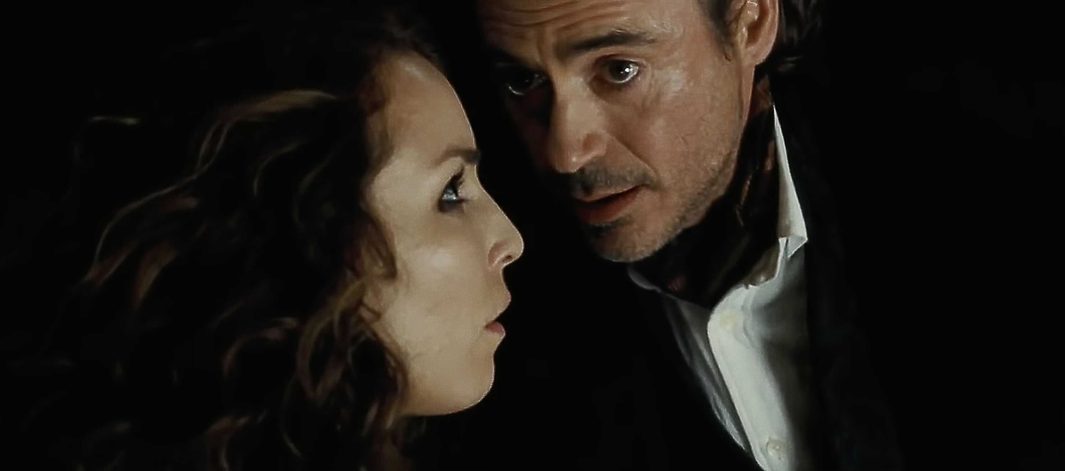 Robert Downey & Noomi