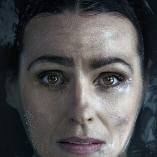 Suranne Jones underwater as Amy Silva in Vigil.jpeg
