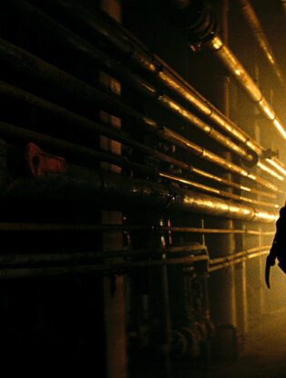 Nightmare on Elm Street Monster Underground Dimly Lit