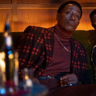 TRUE STORY101 (L to R) WESLEY SNIPES as CARLTON and KEVIN HART as KID