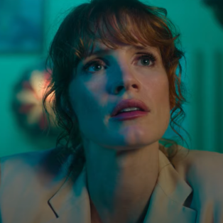 Jessica Chastain Against an Acqua Background in The 355