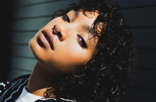 Willow Smith Head Back Profile