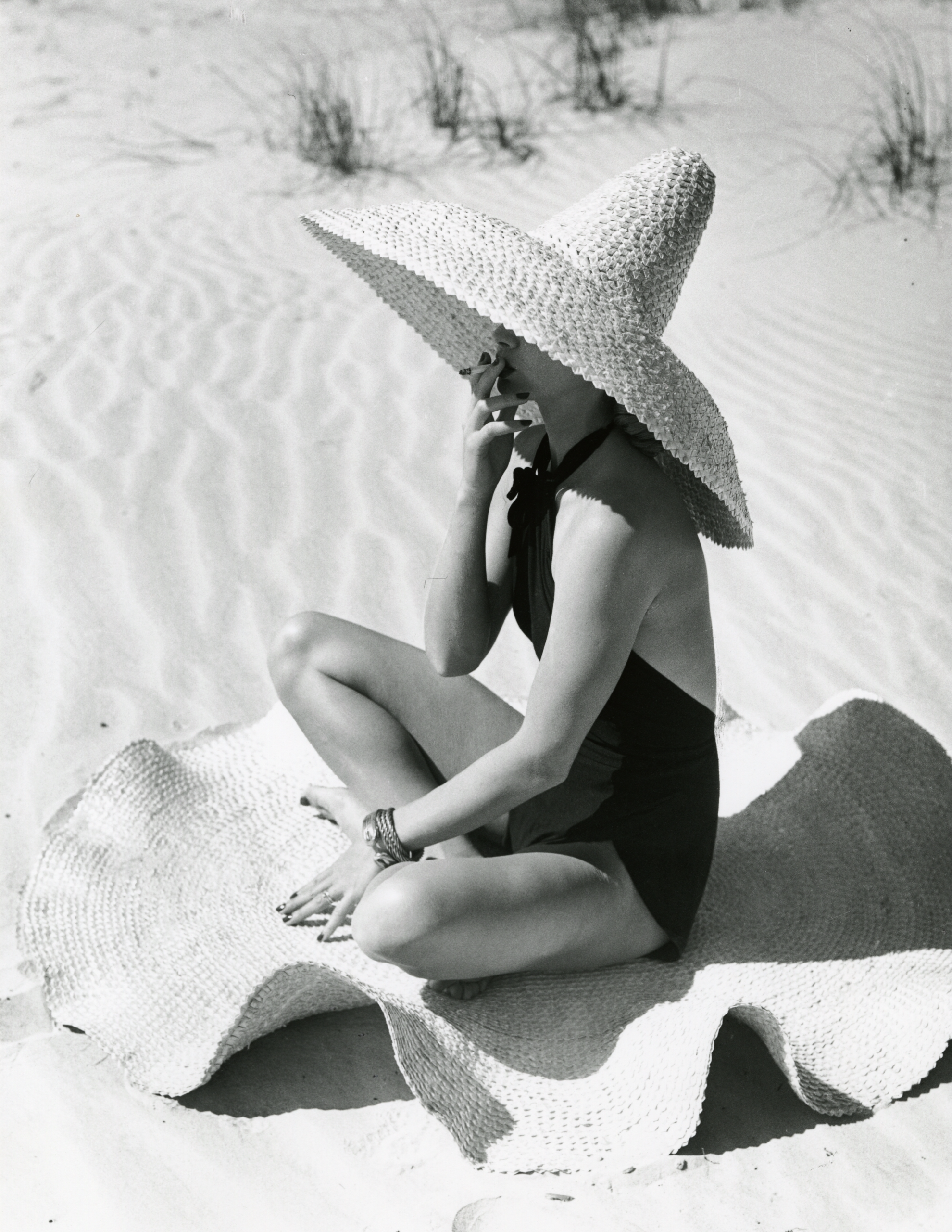 Fernand Fonssagrives. Mexican Extravaganza (featuring Lisa Fonssagrives), 1949. @fernandfonssagrives