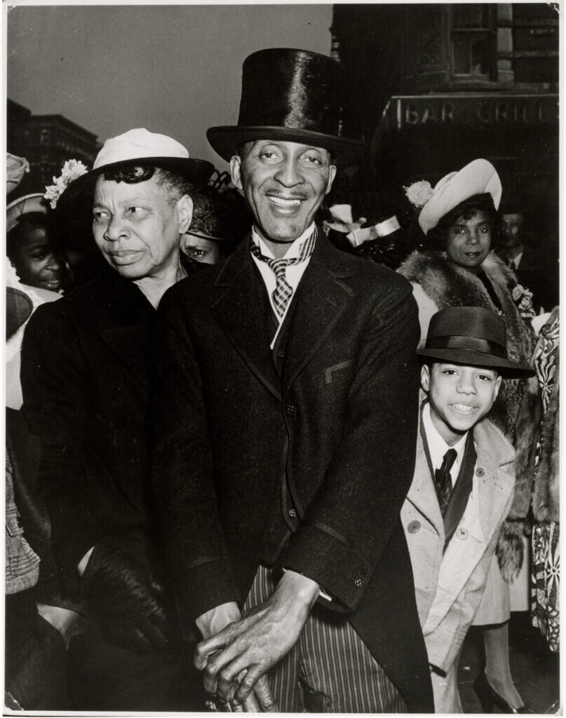 Weegee, Easter Sunday, Harlem, New York, 1940. Courtesy of ICP_Getty Images